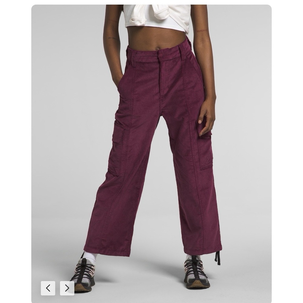 The North Face Utility Cord Pant Plum Corduroy Cargo Womens Size 12 NF0A85YZ